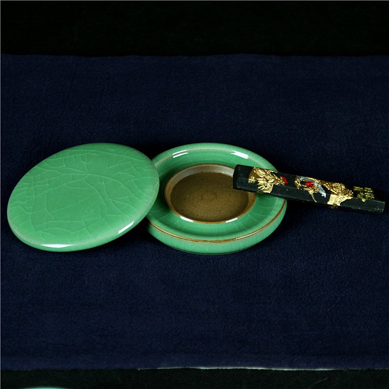 青瓷砚台带盖墨条陶瓷书法罗纹砚文房四宝端砚书法毛笔用品