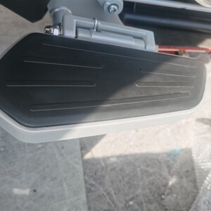 星舰3 3X 300 300-Z B 前左右搁脚 前左脚踏板 前右脚踏板