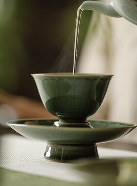 唐代煎茶茶越窑青瓷手工雕刻莲瓣茶杯杯垫套杯茶具煎茶二十四器
