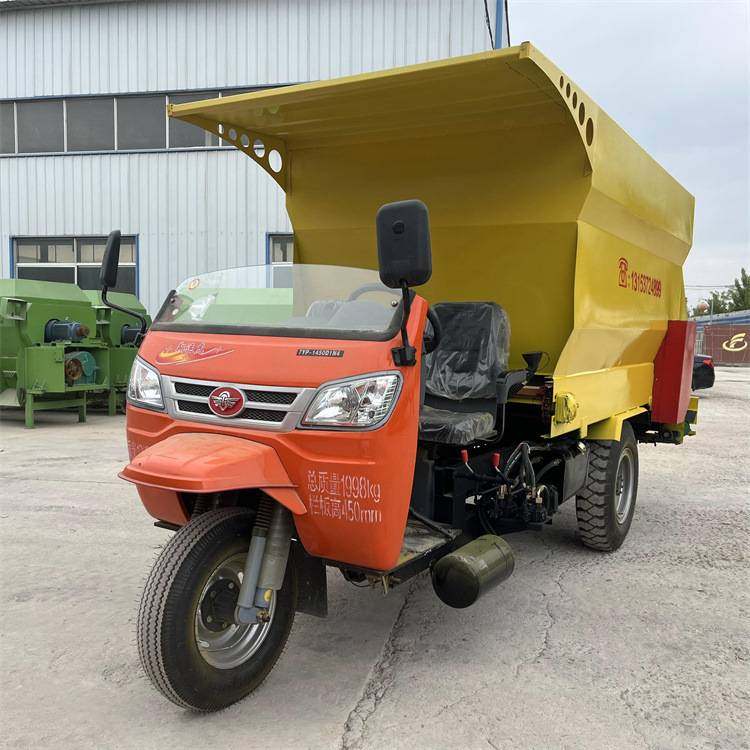 养殖场饲草料投料机 车载搅撒撒料一体机 柴油5立方喂料车,玩具/童车/益智/积木/模型,垂直悬浮玩具,淘宝优惠券,粉丝福利购,淘宝优惠卷