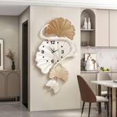 奶油风挂钟客厅2024新款 饰画银杏叶创意时钟壁灯静音摇摆钟表 装