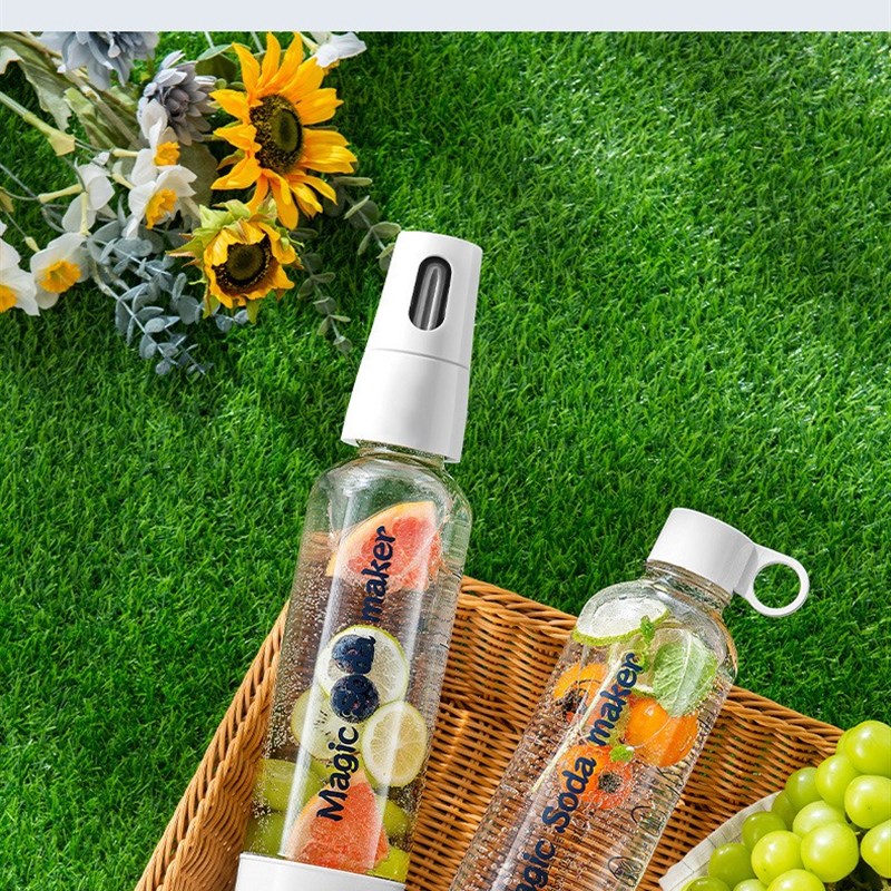 气泡水机家用小型便携式气泡水机自制商用气泡水碳酸饮料机