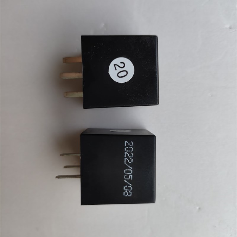 徐工吊车配件XCT新款转向讯号电子闪光器继电器SG2C2V原厂