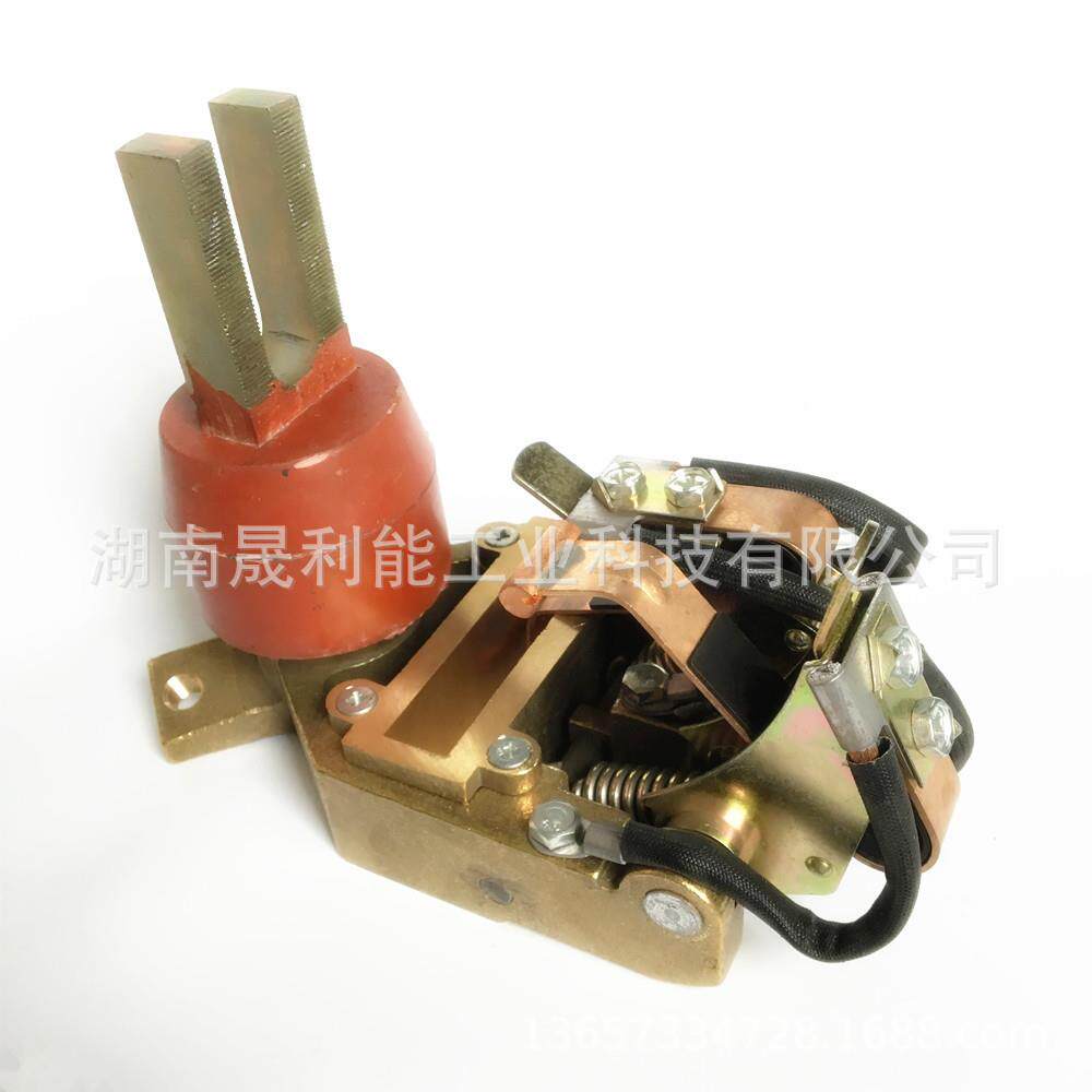 矿山机车碳刷架1*80式3560刷架德电机车刷握电动轮德式350刷盒16*图片