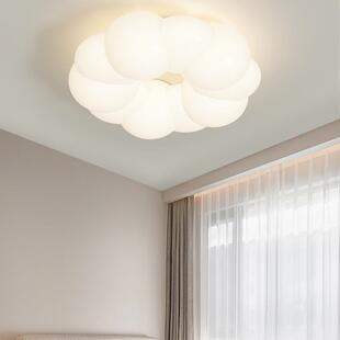 温卧室馨吸灯现代简约l圆形房顶间e105d灯全光谱护眼极简个性主卧