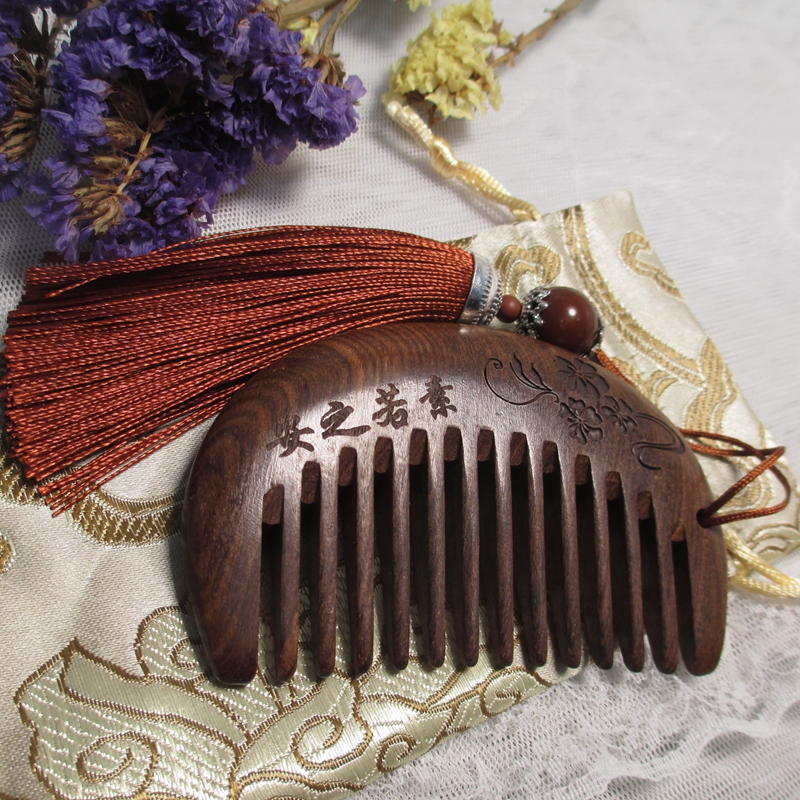 小号雕花木梳子黑金檀木防脱发女士小巧可爱随身便携迷你刻字