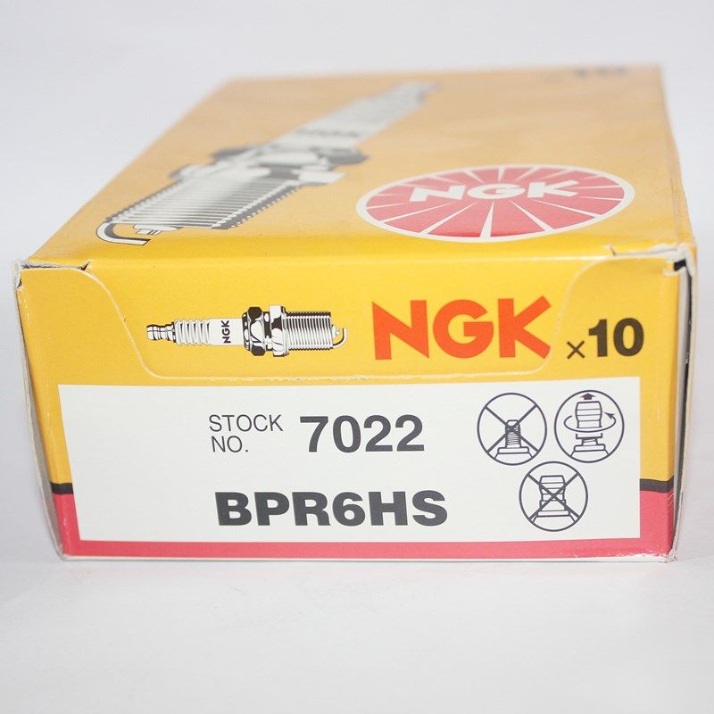 NGK火花塞BPR6HS适用二冲战士DIO/JOG/ZX50小绵羊发电机船外机