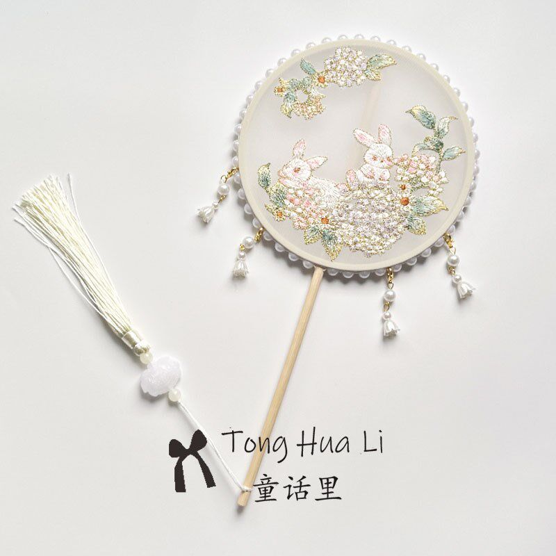 团扇古风儿童舞蹈单面绣球兔扇子汉服走秀拍照长短柄古装刺绣宫扇