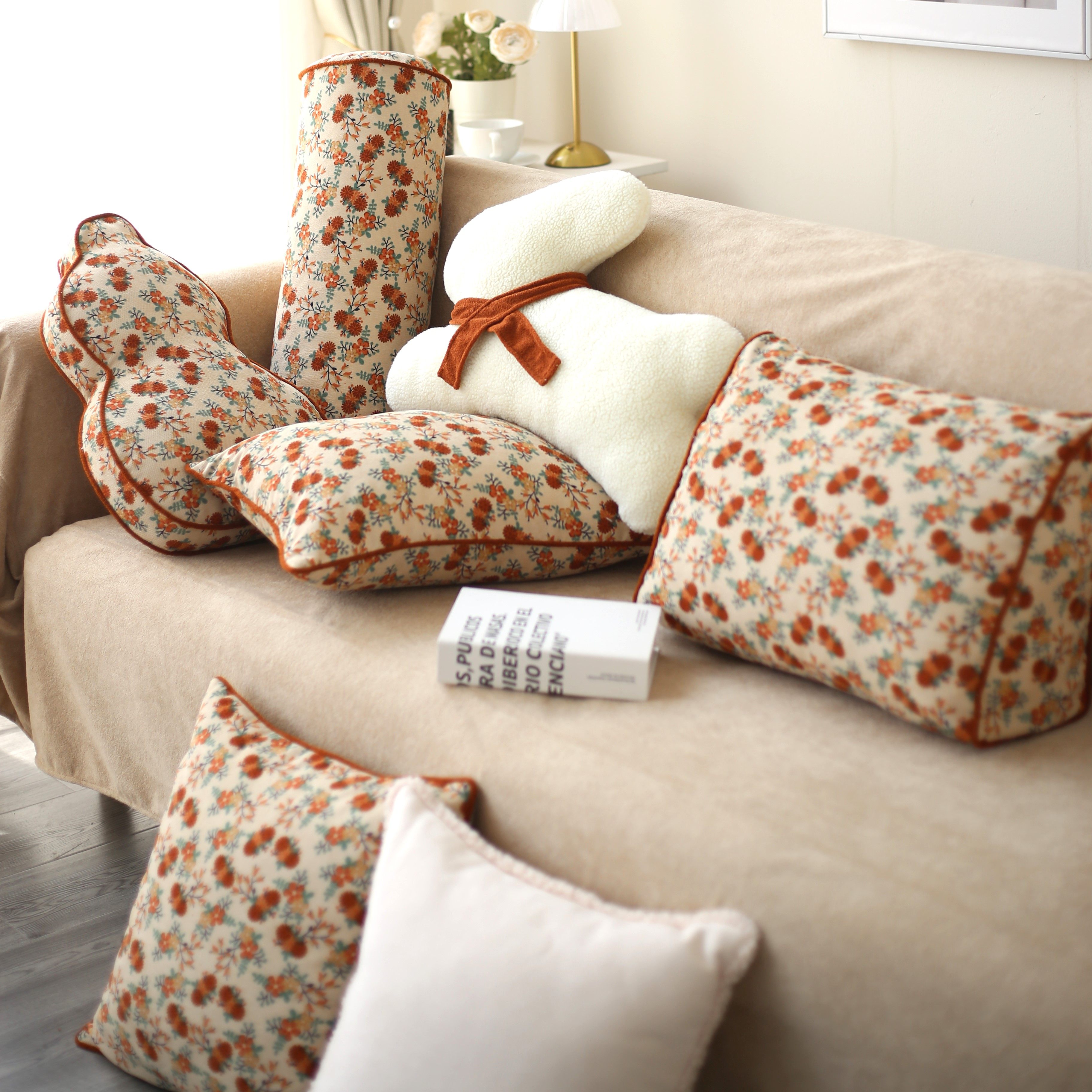 新年抱枕沙发客厅靠枕床头靠垫办公室腰靠松弛感抱枕组合可拆卸