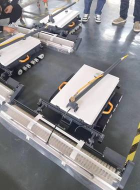 全自动光伏智洗能清扫机遥控履带814光伏清洗机器人光设伏板清板