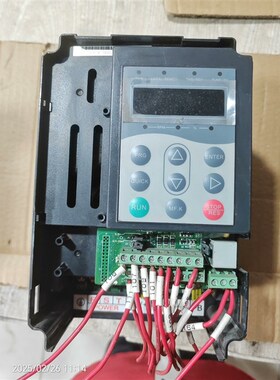 汇川变频器,型号MD320NT1.5B实物图.剪线拆机 功能