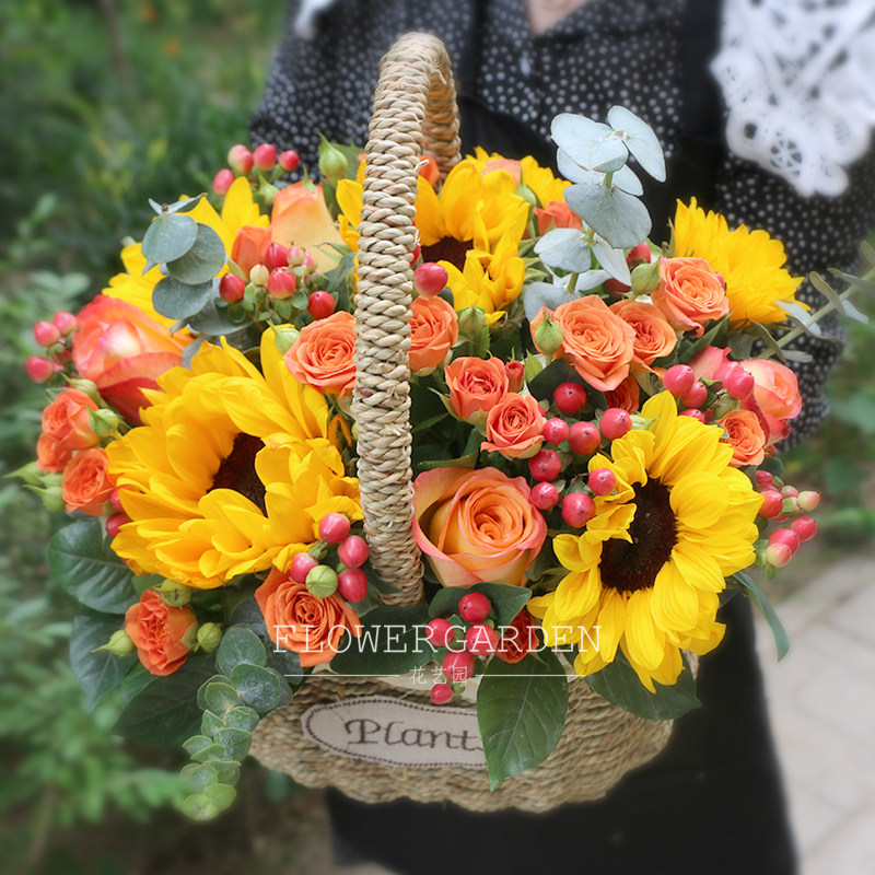 北京鲜花速递红玫瑰洋兰向日葵桔梗混搭生日花篮母亲节生日花束