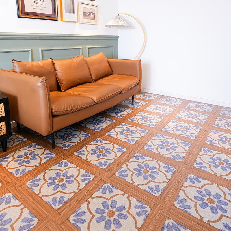 板贴自粘PVC木胶纹塑地板水革加厚耐磨NBU防自己铺商用地石塑地胶