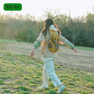 掠影RM系列20L轻便减负书包防水耐磨尼龙面料大容量徒步登山包30L