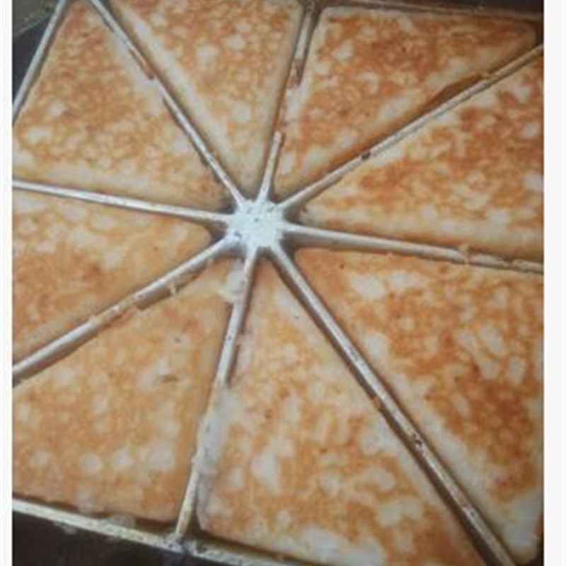 圆形米粑玉米粑DIY烘焙模具 三角粑福字粑饼机附不粘锅设计