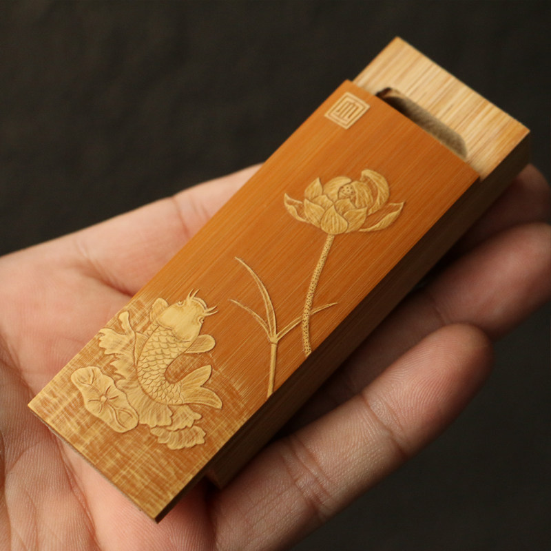 十几年老玉竹东阳名家裘立刚本工精工留青雕刻牙签盒竹雕把件把玩