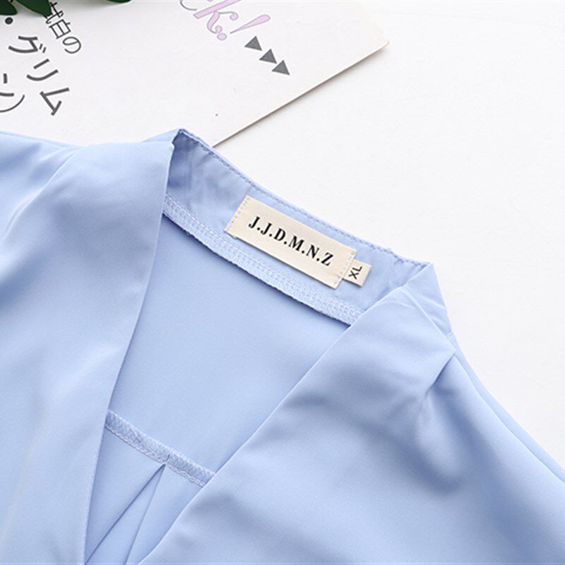 大码女装雪纺衫200斤胖mm夏装宽松v领衬衫简约百搭中袖套头上衣