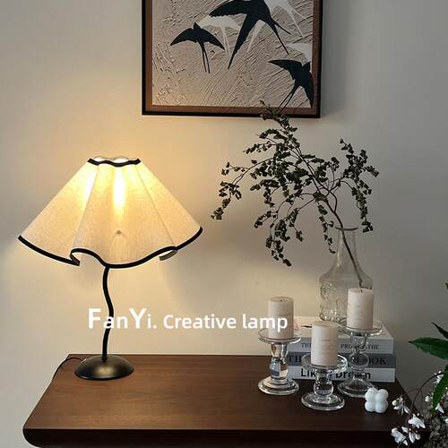 繁荣·现代休闲花瓣伞灯创意温馨氛围卧室床头灯装饰台灯