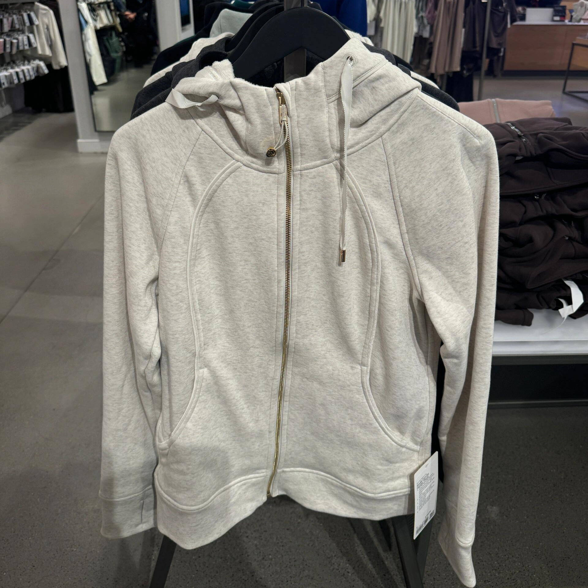 Lululemon新款修身运动卫衣