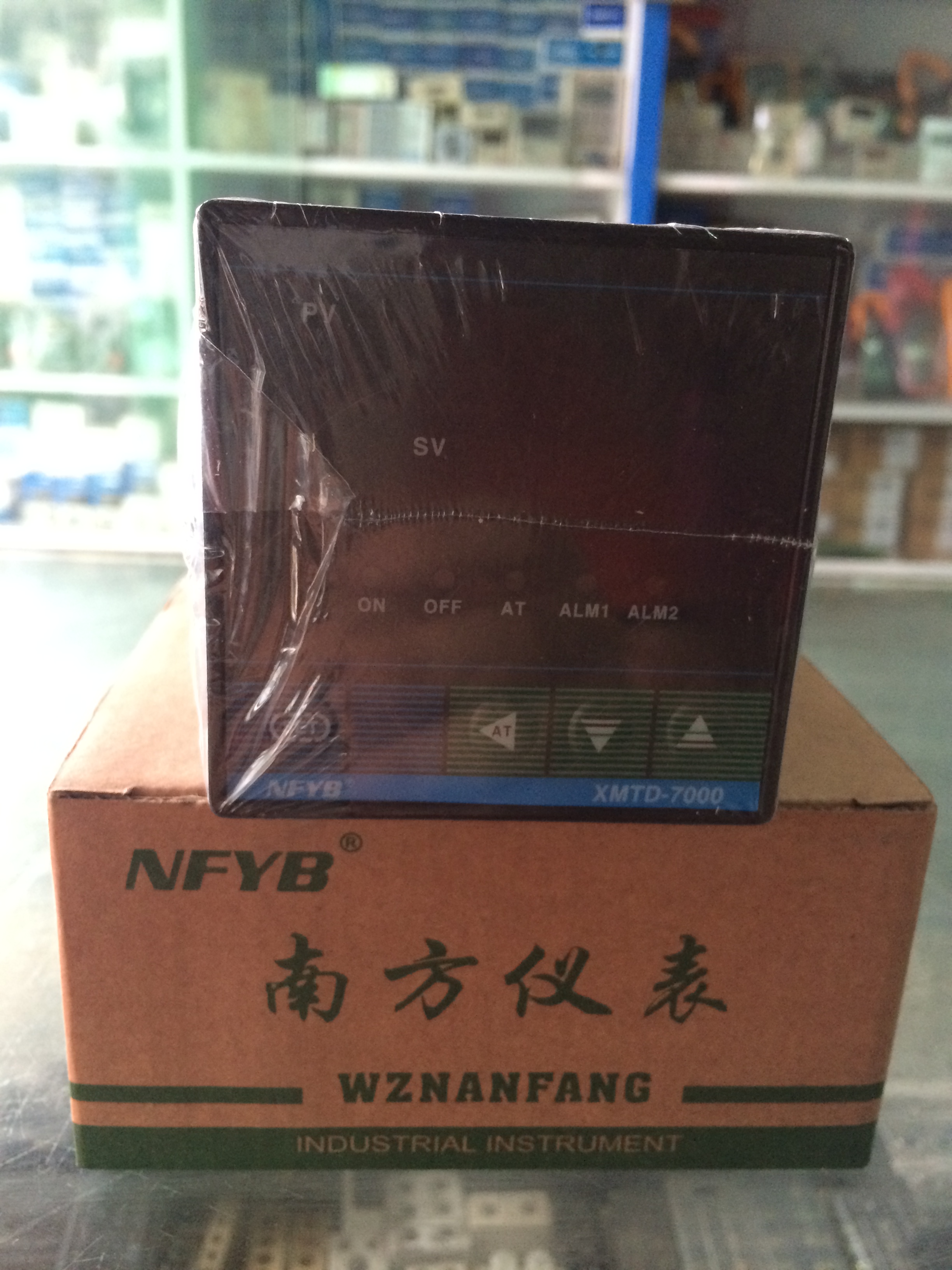 温州南方仪表XMTD-7000型71 7181智能数显温控仪K型72*72