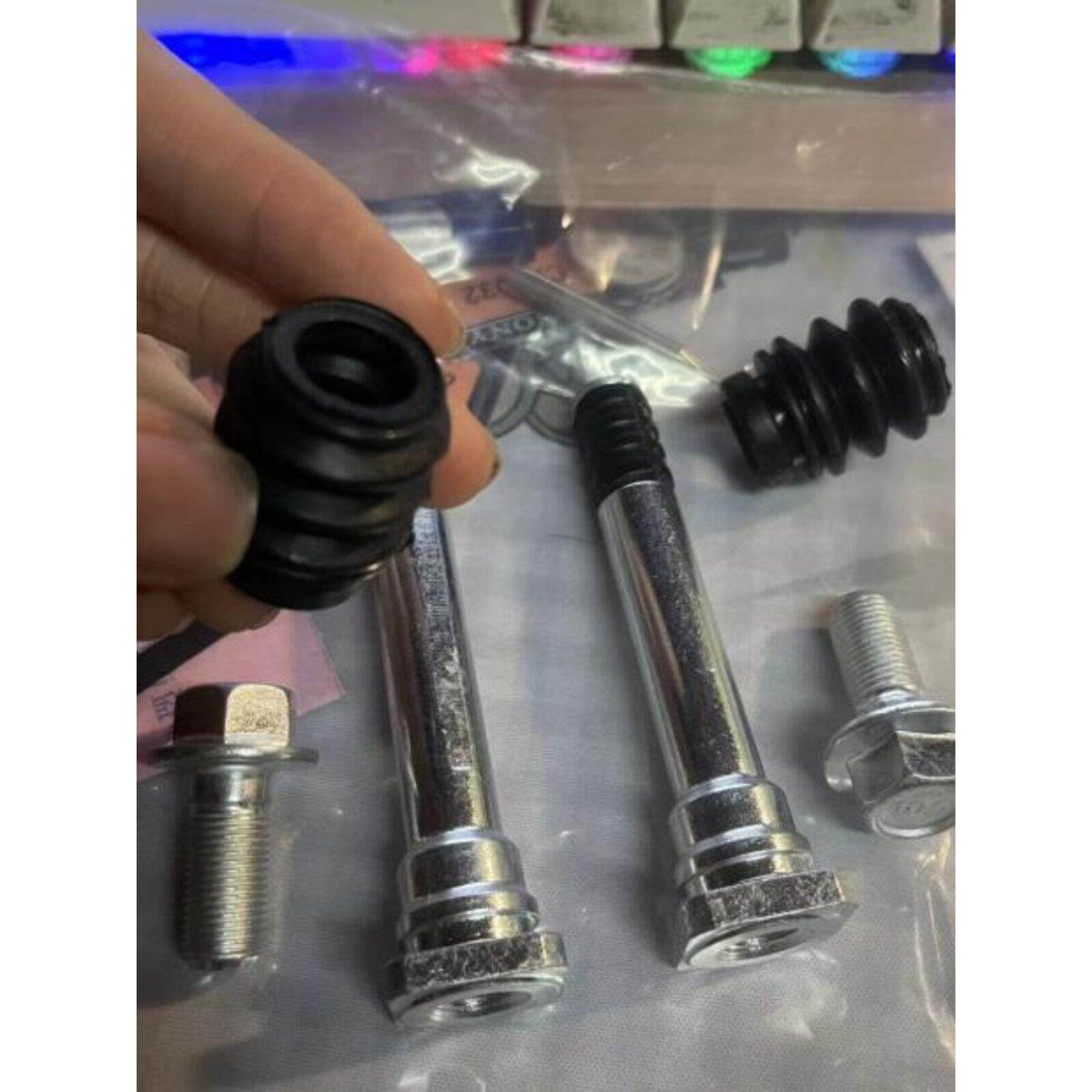 适配东风风神AX7 E70前分泵修理包 后刹车卡钳螺丝杆销异响维修包