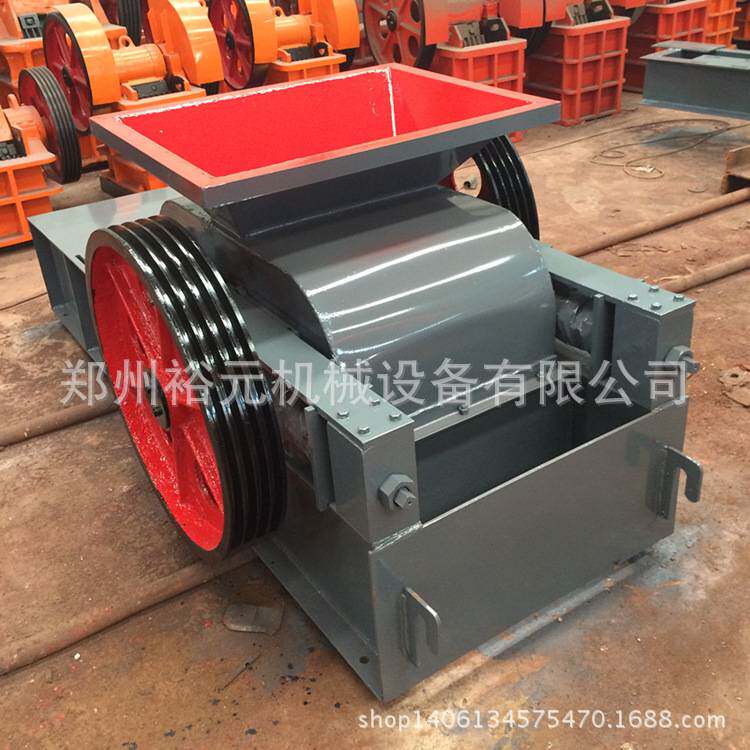 四川双辊破配件大全 小型齿辊式煤炭粉碎机 400X500型对辊破碎机