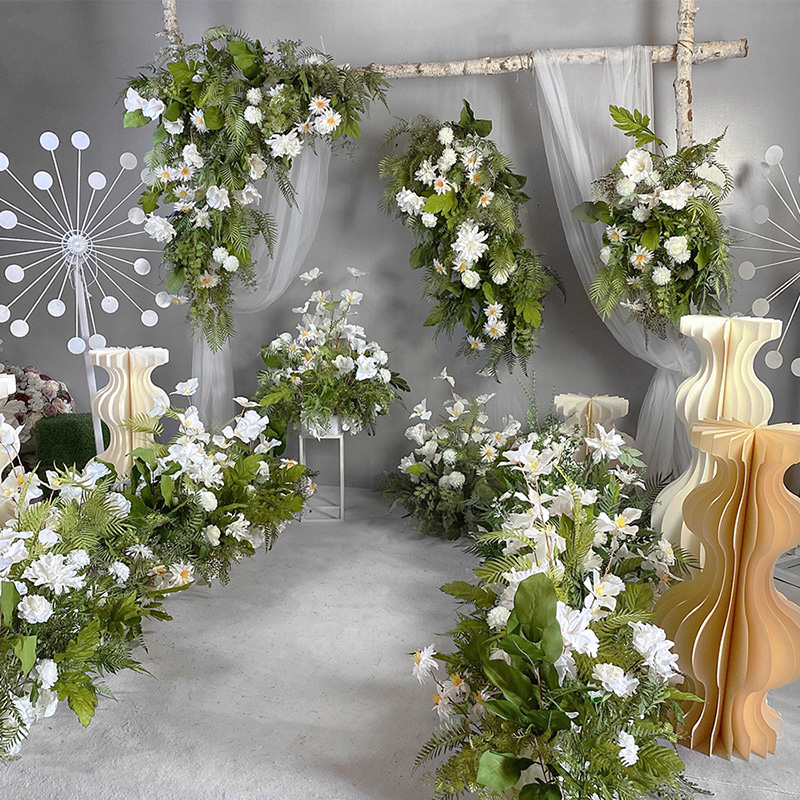 森系绿植婚庆布置白色小清新婚礼花艺舞台背景装饰路引地排花挂花
