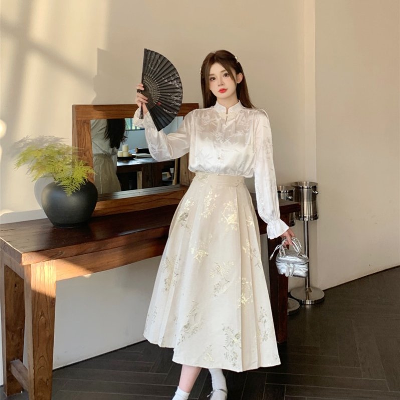 实拍秋季大码新中式改良提花盘扣衬衫+金丝国风马面裙两件套套装