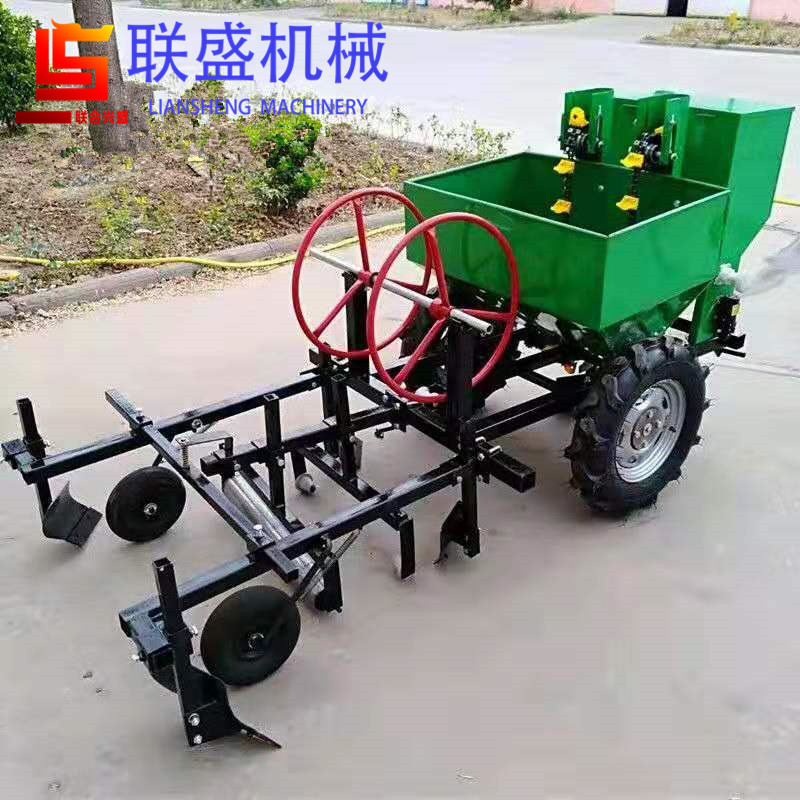 土豆播种机 红薯洋芋播种施肥覆膜滴灌一体种植机 点播机价格