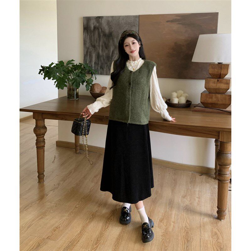 小吉家大码女装秋冬复古毛衣背心马甲设计感蕾丝打底衫半身裙套装