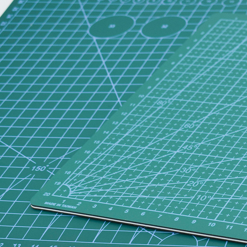 切割垫板a3大号模型切割垫PVC模型工具切割垫A4中号切割板油墨版