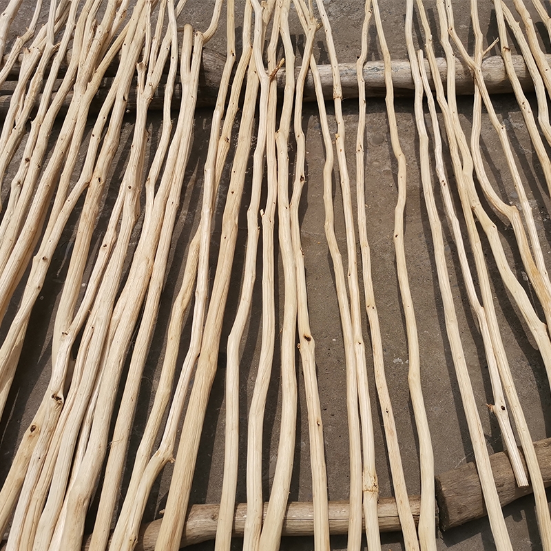 天然去皮原木树枝树干服装店挂衣杆衣架床幔架窗帘杆酒店装饰隔断