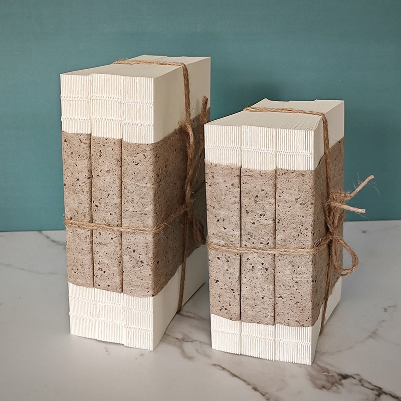 中式样板房书籍客厅茶几书房书桌书架软装饰品装售楼处工艺摆件