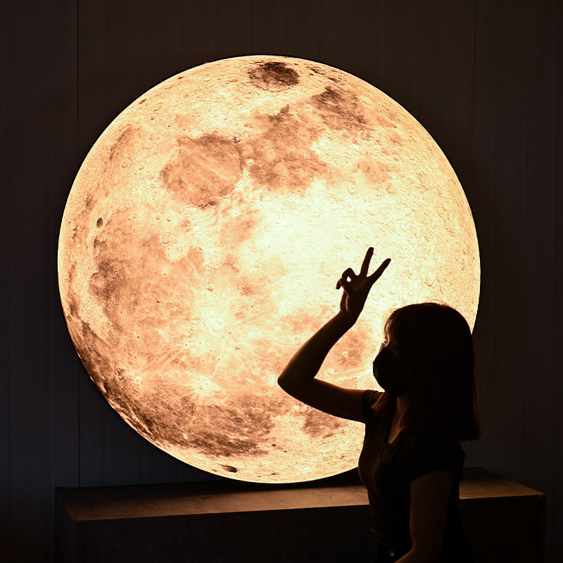 圆形卡布灯箱定制 发光月球背景墙 uv软膜无边框灯牌,商业/办公家具,灯箱,淘宝优惠券,粉丝福利购,淘宝优惠卷