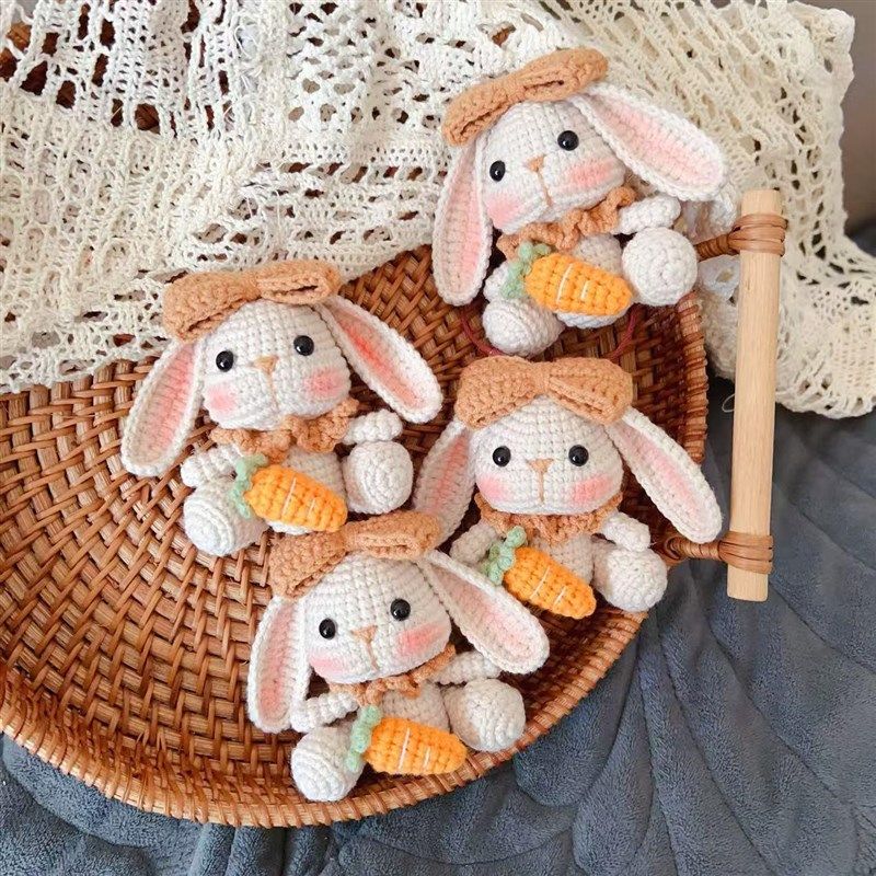 成品复古垂耳兔子毛线手工编织可爱挂件钥匙扣包挂情侣礼物,服饰配件/皮带/帽子/围巾,DIY编织材料包,淘宝优惠券,粉丝福利购,淘宝优惠卷