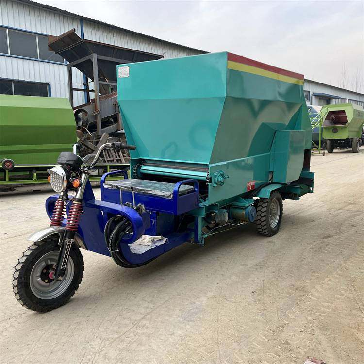 柴油三轮撒料车大立方草料运送投料车畜牧养殖8立方自动放草车,玩具/童车/益智/积木/模型,垂直悬浮玩具,淘宝优惠券,粉丝福利购,淘宝优惠卷