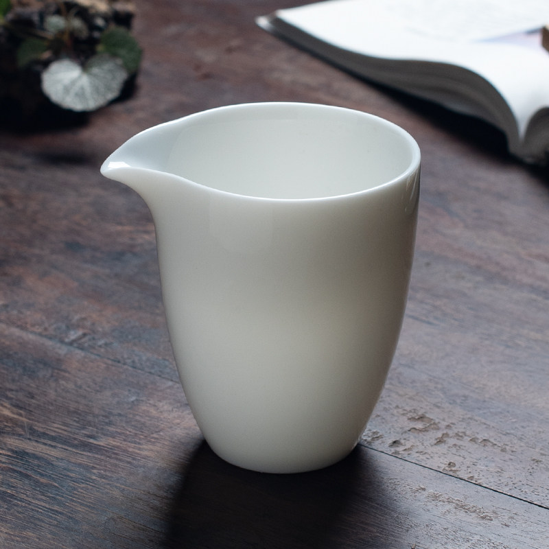 猪油白鹰嘴公道杯 家用功夫茶具陶瓷分茶器茶道手抓白瓷匀杯茶滤