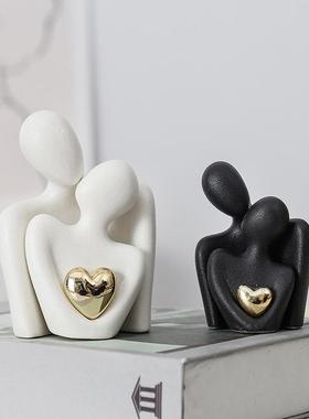 爱心镀金抽象简人物摆酒柜玄关饰情PCX侣约拥抱艺术件装品陶瓷