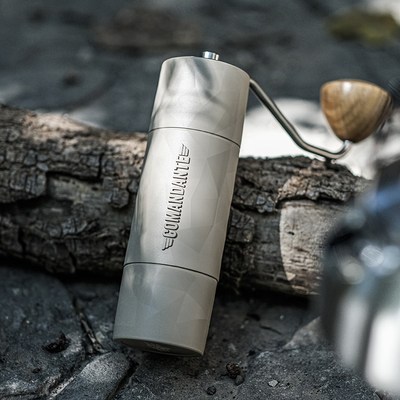 德国司令官x25手摇磨豆机c40手磨咖啡豆研磨器手动泰摩栗子轰炸机