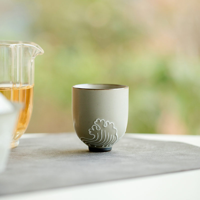 观策器隐纯手绘堆雕海浪高圆杯陶瓷品茗杯单杯家用创意杯子主人杯