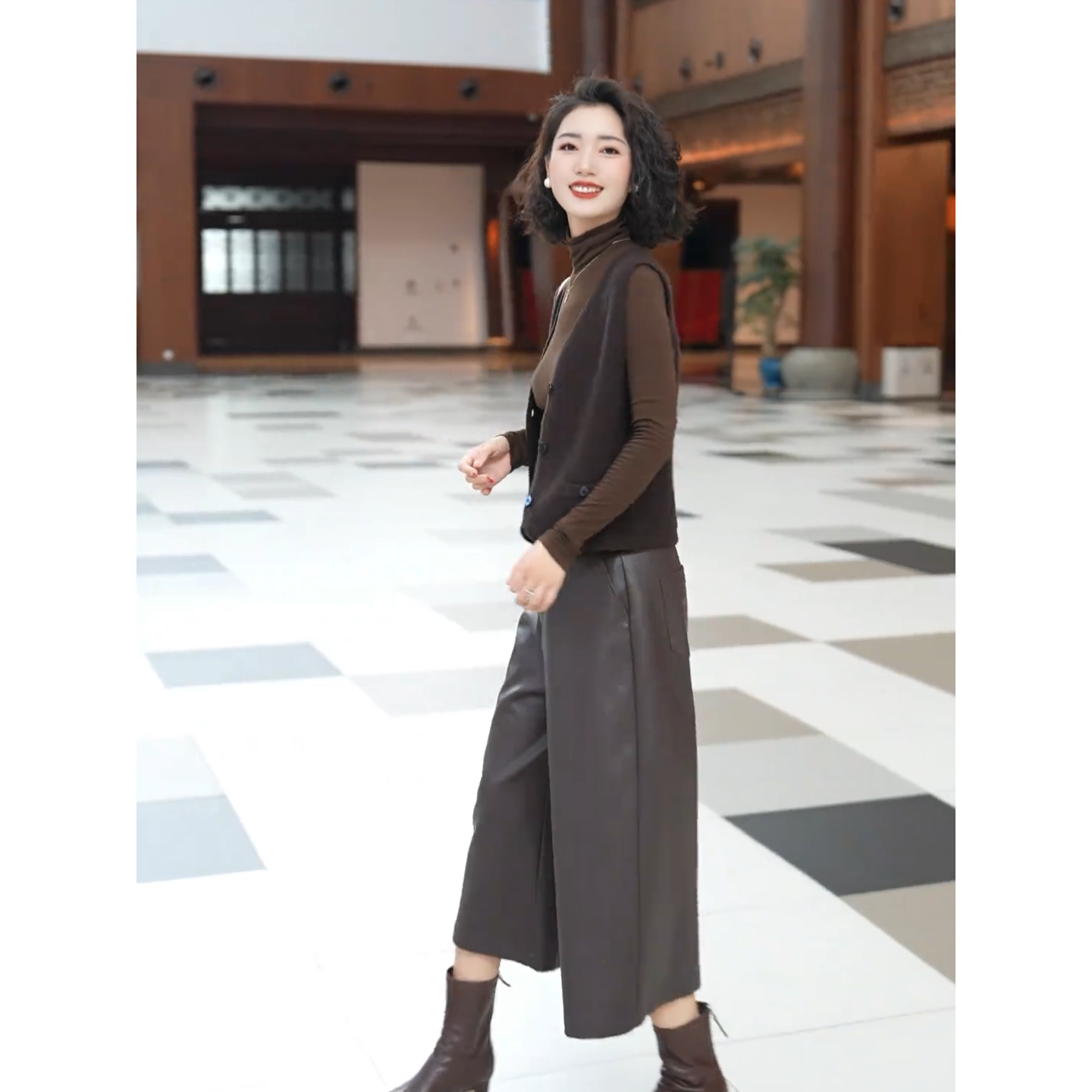 玉美雅【旗舰精选套装】秋冬高级气质百搭轻奢马甲+高领长袖内搭,女装/女士精品,时尚套装,淘宝优惠券,粉丝福利购,淘宝优惠卷