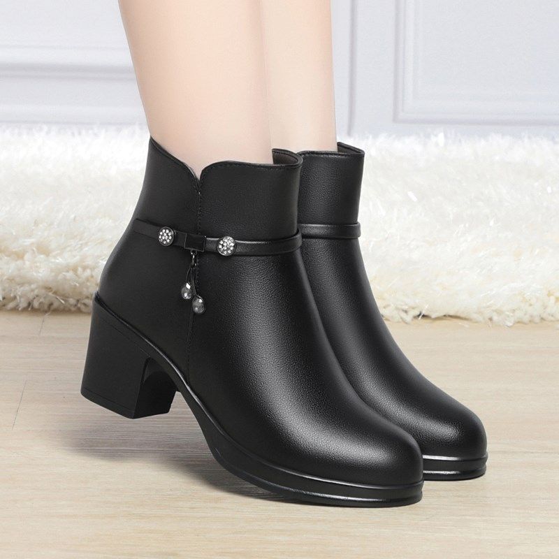 中年妈妈棉鞋女冬加绒短靴真皮软底中跟羊毛中老年妈妈鞋大码皮鞋,女鞋,时装靴,淘宝优惠券,粉丝福利购,淘宝优惠卷