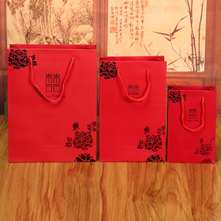 结婚回礼袋伴手礼盒婚礼用品喜糖纸盒可装毛巾喜糖烟酒手提糖袋子