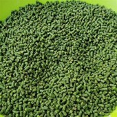 蔬菜食鹩哥鸟食饲料八哥鸟食鸟粮料八哥乌鸫饲料