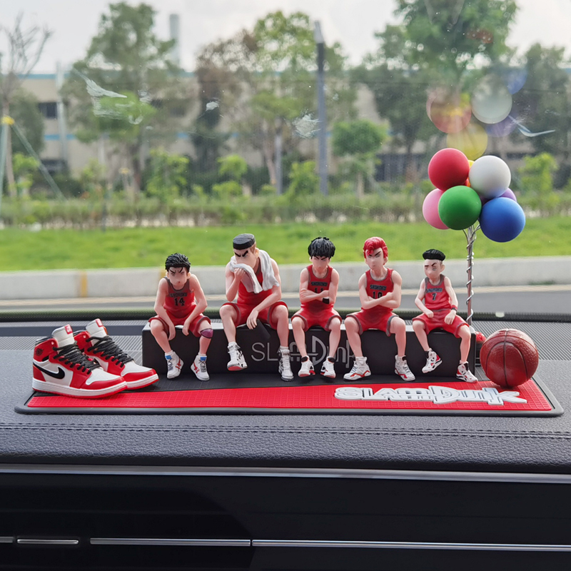 动漫公仔汽车灌篮高手樱木花道车载摆件中控台号码牌男士车内饰品