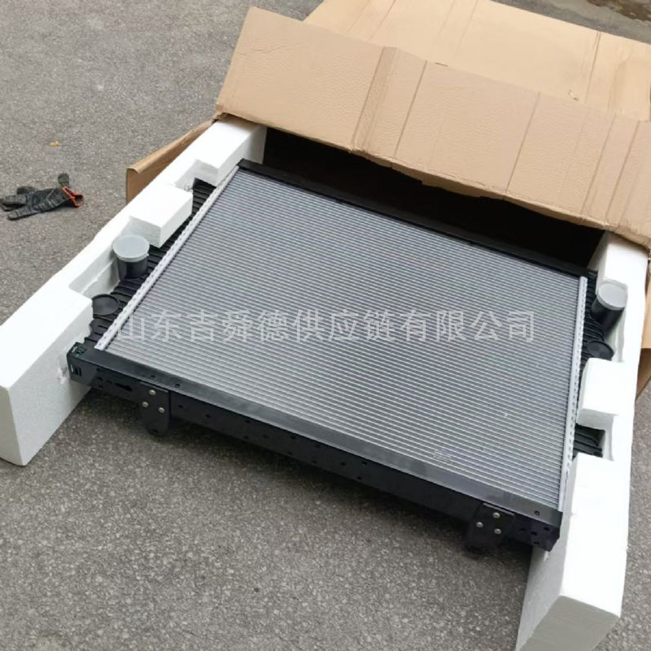 宇通客车校车发动机铝板水箱