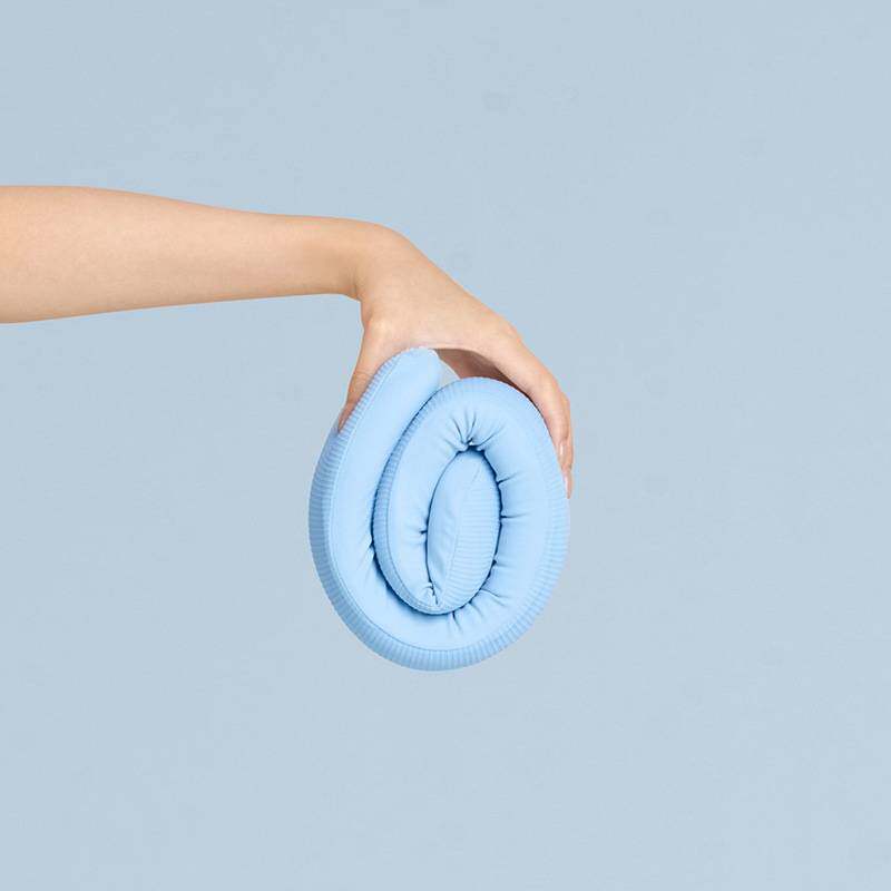 多功能车载U型枕动感护颈枕头黑蓝灰颈脖套可携带外出车头枕