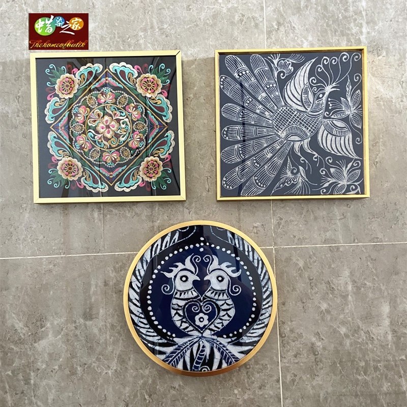 蜡染和绣片装框 装修装饰 铝合金画框 各种场所装饰 尺寸30*30CM