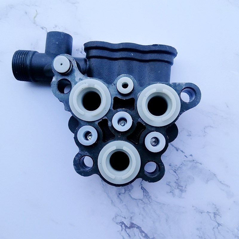 海豚家用手提式清洗机泵头配件V2V1V8洗车机泵盖密封圈曲轴箱总成