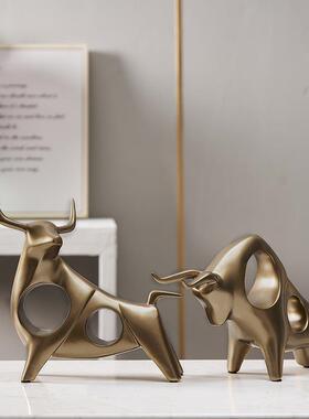 现摆代气简约高端ZJI奢牛冲天树脂工艺品件客厅玄关桌面轻创意装